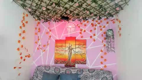 chicos hot online show from December 1, 2:20 pm