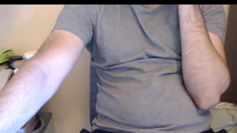 Snapshot of alexbelly chatting on October 29, 11:46 am alexbelly online show from October 29, 11:46 am