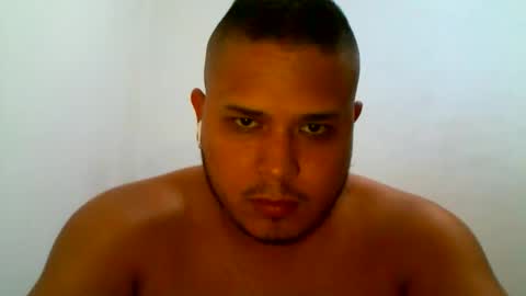 Alexboy022025 online show from October 19, 8:12 pm