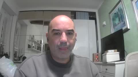 Snapshot of alexct77 chatting on December 13, 9:52 pm alexct77 online show from December 13, 9:52 pm