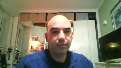 Snapshot of alexct77 chatting on February 14, 6:51 pm alexct77 online show from February 14, 6:51 pm