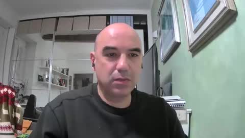 Snapshot of alexct77 chatting on March 6, 6:16 pm alexct77 online show from March 6, 6:16 pm