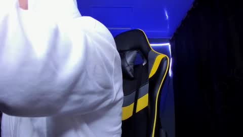 alexgiraldo__ online show from November 15, 4:36 am