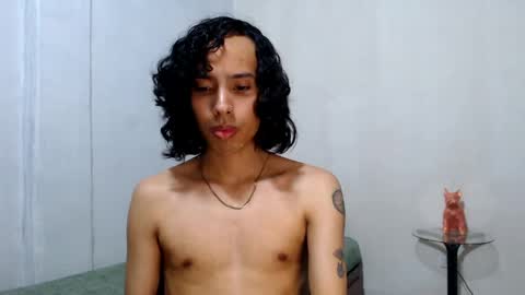 Alexis online show from April 2, 1:41 pm