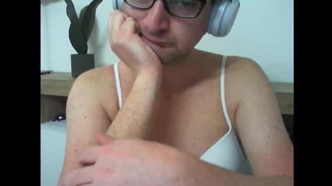 Alexia online show from February 6, 6:49 pm