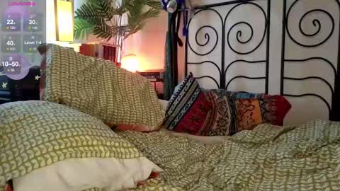 Alex online show from April 17, 3:37 pm