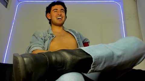 Alexander online show from February 1, 2:21 am