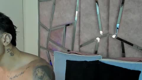 alix online show from October 27, 2:03 am