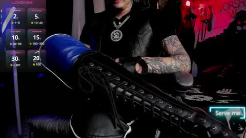   online show from November 22, 6:29 pm