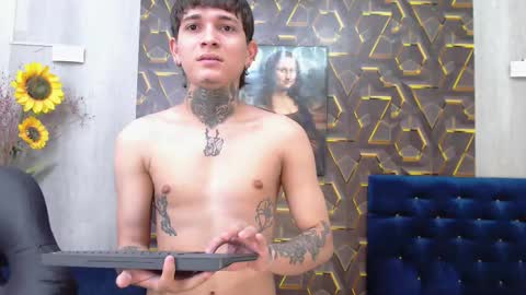 ALLEN WRIGHT online show from March 3, 3:08 pm