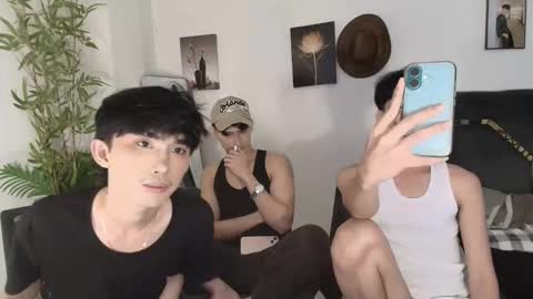 kim and josh online show from April 16, 5:24 pm