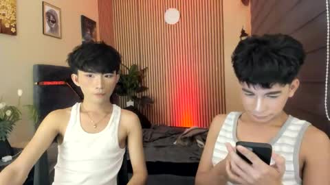 kim and josh online show from November 8, 3:37 pm