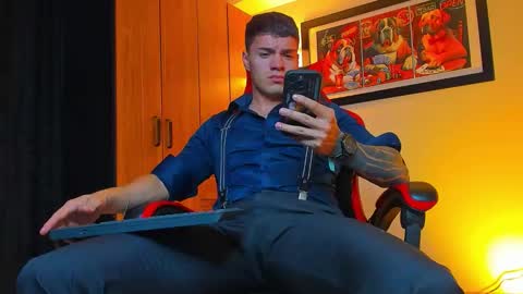 alpha_dominus_ online show from November 16, 4:03 am