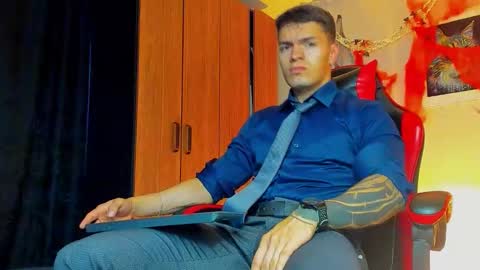 alpha_dominus_ online show from October 20, 3:21 am