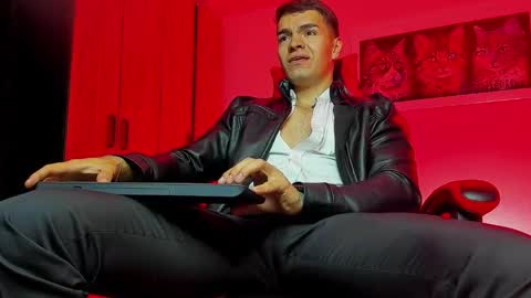 alpha_dominus_ online show from September 13, 4:02 am