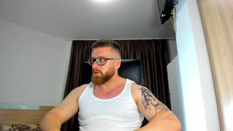 Alphaalexxx Lets reach Me 100 thumbs up online show from June 12, 6:27 pm