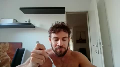 alphah_hunk online show from October 11, 3:05 pm