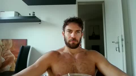 alphah_hunk online show from October 9, 10:20 am