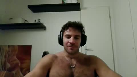 alphah_hunk online show from November 11, 6:02 pm