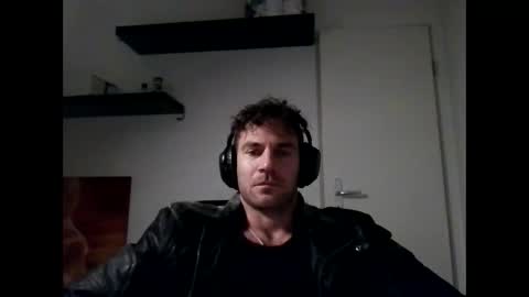 alphah_hunk online show from November 10, 5:51 pm