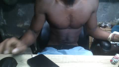 Snapshot of alphamvf chatting on October 16, 1:13 am alphamvf online show from October 16, 1:13 am