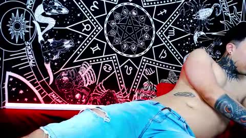 alptraum_boy online show from November 14, 7:59 pm