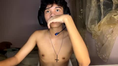 alt_femboy online show from June 17, 7:15 pm