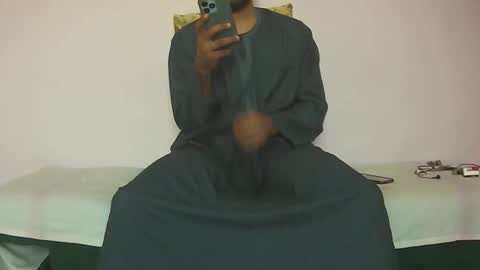 Snapshot of amir_elaraby chatting on October 21, 3:04 pm Amir online show from October 21, 3:04 pm