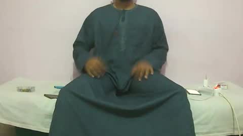 Snapshot of amir_elaraby chatting on October 6, 10:03 pm Amir online show from October 6, 10:03 pm