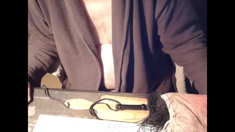 amslave4f online show from January 2, 9:11 am