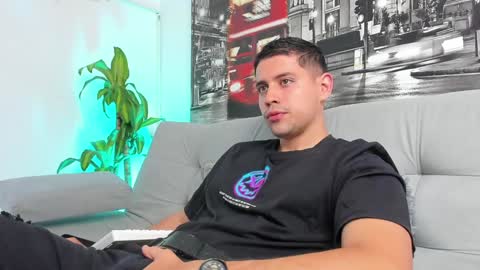 Snapshot of ander_perez chatting on February 4, 4:18 pm ANDER online show from February 4, 4:18 pm
