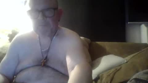 anderso19744 online show from April 8, 11:46 pm