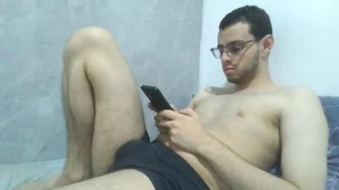 andres129494 online show from April 16, 1:16 am