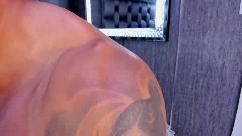 insta andres clark  online show from December 19, 3:08 pm