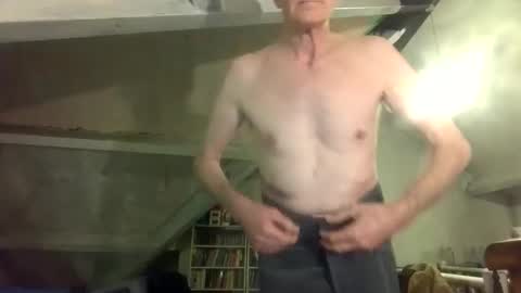 Andrew online show from May 3, 8:33 pm