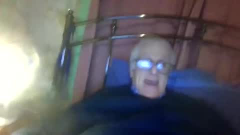 Andrew online show from December 20, 4:14 pm