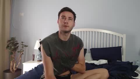 Justin Andrew online show from September 20, 9:31 am