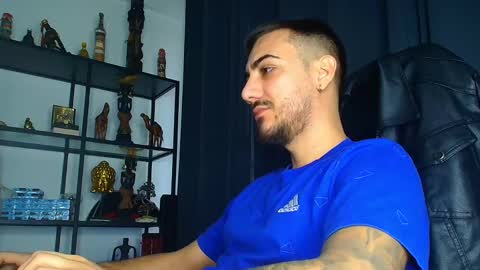 Snapshot of andrewbanner chatting on February 28, 5:59 am MasterRomania online show from February 28, 5:59 am