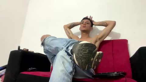 andrew online show from November 18, 4:49 am