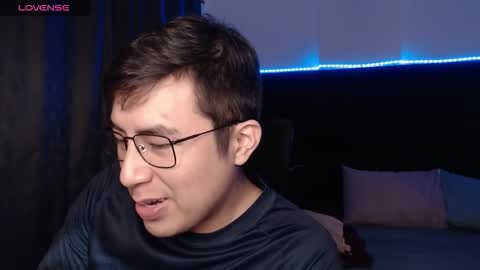 andrewmhilton_ online show from February 22, 8:05 am