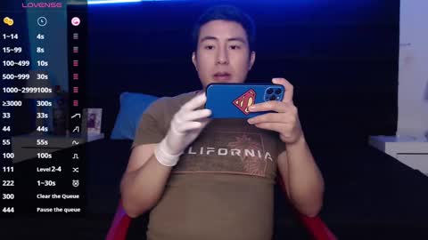 andrewmhilton_ online show from January 12, 1:32 am