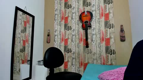   online show from January 7, 11:33 am