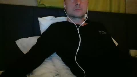 andreyandrey80 online show from March 9, 8:31 pm