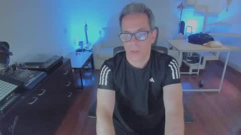 Andrew online show from November 28, 7:38 pm