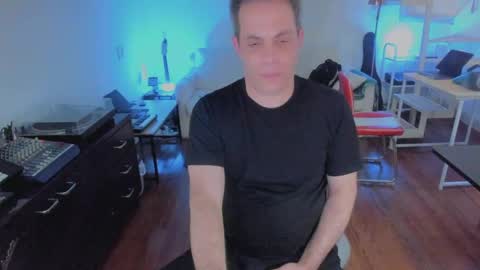 Andrew online show from October 3, 7:08 pm