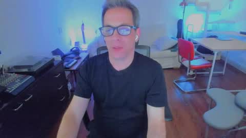 Andrew online show from October 8, 1:54 am