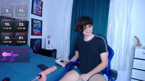 andy online show from December 4, 10:28 pm