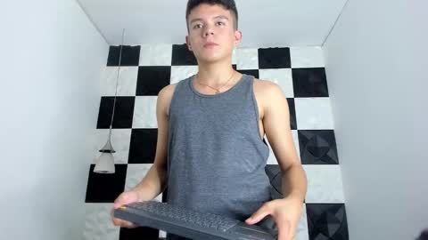 andyfame11 online show from November 14, 11:17 pm