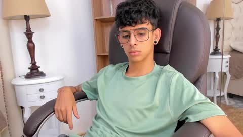 andyxibrat online show from June 3, 12:07 pm