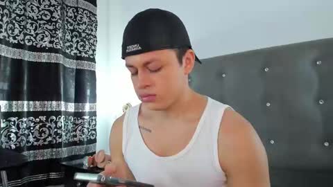 Angel Cuervo online show from December 14, 12:33 pm